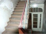 aavy.net 34-Neupetershain 2. Treppenhaus.jpg